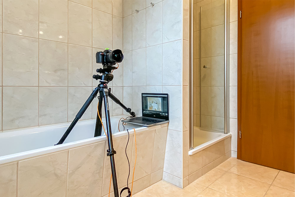If you want to photograph real estate yourself, simply taking snaps is no longer enough for good photos.